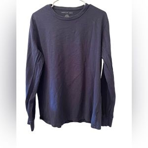 Mens American Eagle navy t-shirt size L